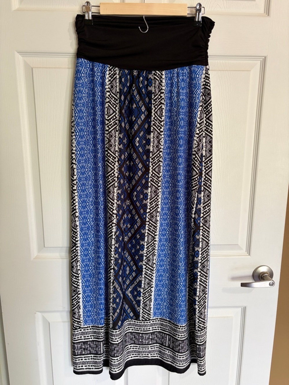 Alyx Women's Black Waist Maxi Skirt with Blue Pattern - Picture 2 of 6